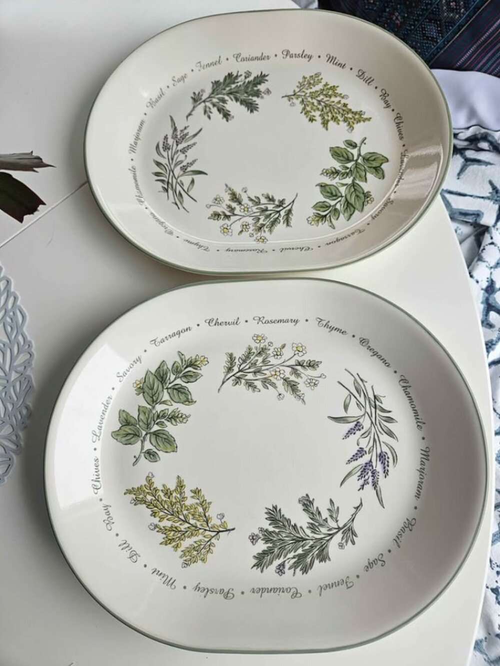 Set of 2 Vintage Corelle THYMELESS Retired RARE - Oval Platters - 10" x 12"